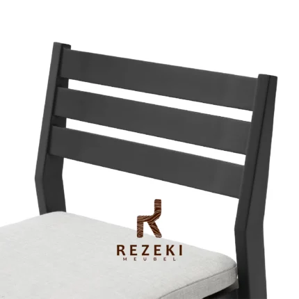 Caferio Kursi Makan Kayu